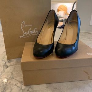 Christian Louboutin Black ‘Simple Pump’ heels